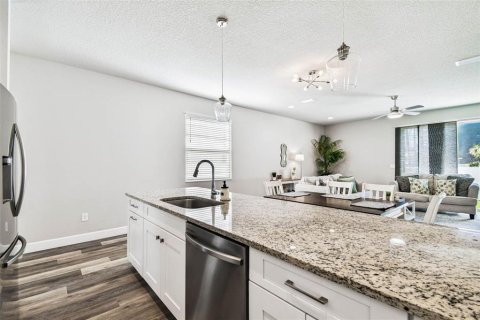 Adosado en alquiler en Tampa, Florida, 3 dormitorios, 170.75 m2 № 1884544 - foto 14