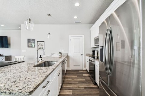 Adosado en alquiler en Tampa, Florida, 3 dormitorios, 170.75 m2 № 1884544 - foto 9