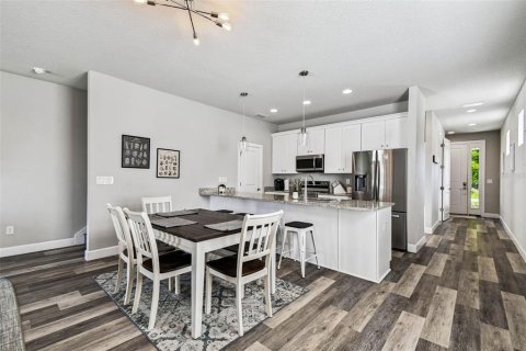 Adosado en alquiler en Tampa, Florida, 3 dormitorios, 170.75 m2 № 1884544 - foto 12