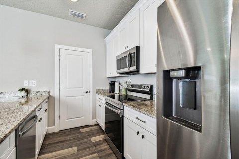 Adosado en alquiler en Tampa, Florida, 3 dormitorios, 170.75 m2 № 1884544 - foto 13