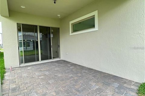 House in Orlando, Florida 5 bedrooms, 295.43 sq.m. № 2236403 - photo 14