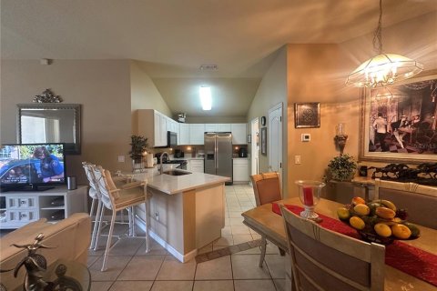 House in Clermont, Florida 4 bedrooms, 155.43 sq.m. № 1788950 - photo 7