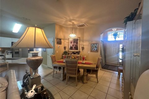 House in Clermont, Florida 4 bedrooms, 155.43 sq.m. № 1788950 - photo 6