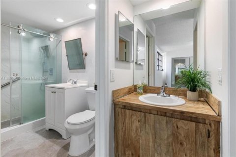 Touwnhouse à louer à Miami, Floride: 3 chambres, 171.96 m2 № 1939163 - photo 20