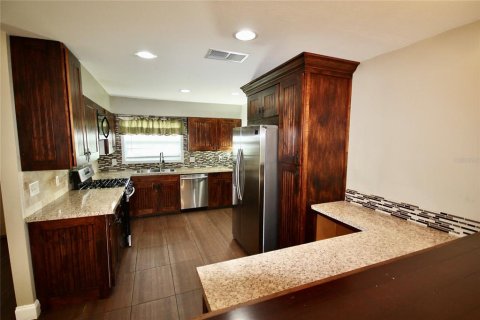Villa ou maison à louer à Orlando, Floride: 3 chambres, 144.37 m2 № 1911220 - photo 2