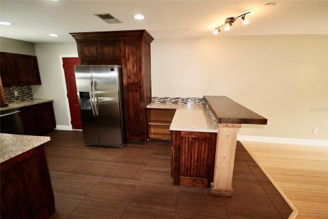 Villa ou maison à louer à Orlando, Floride: 3 chambres, 144.37 m2 № 1911220 - photo 5