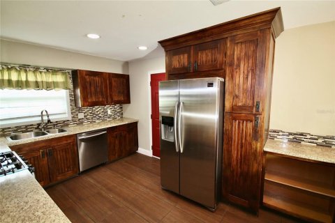 Villa ou maison à louer à Orlando, Floride: 3 chambres, 144.37 m2 № 1911220 - photo 4