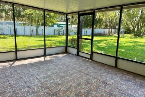 House in Spring Hill, Florida 3 bedrooms, 108.14 sq.m. № 2296415 - photo 20