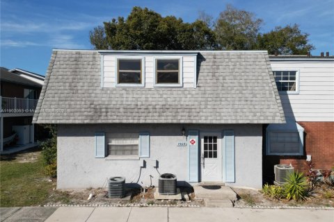 Condo in Winter Park, Florida, 1 bedroom  № 1953595 - photo 2