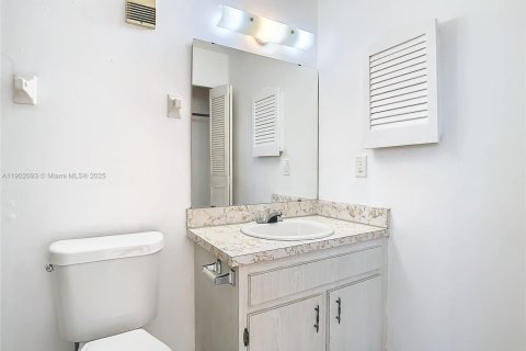 Condo in Winter Park, Florida, 1 bedroom  № 1953595 - photo 15
