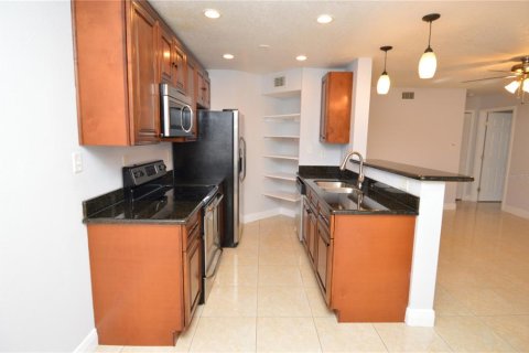 Copropriété à louer à Tampa, Floride: 1 chambre, 76.37 m2 № 2391737 - photo 12