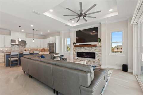 House in Palm Coast, Florida 4 bedrooms, 368.64 sq.m. № 1522277 - photo 12