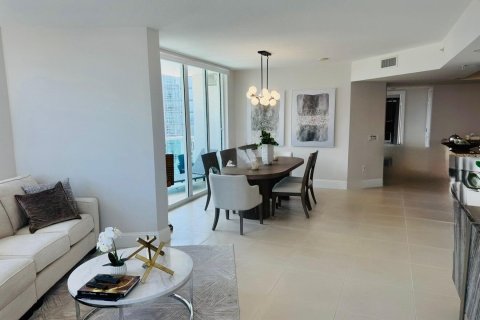 Copropriété à louer à Fort Lauderdale, Floride: 2 chambres, 120.49 m2 № 2176778 - photo 2