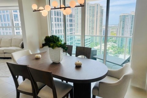 Copropriété à louer à Fort Lauderdale, Floride: 2 chambres, 120.49 m2 № 2176778 - photo 3