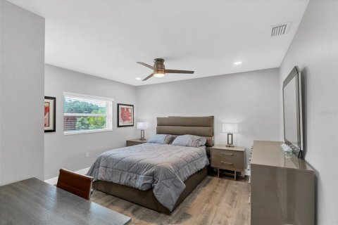 Villa ou maison à vendre à Sarasota, Floride: 4 chambres, 193.33 m2 № 1898621 - photo 24