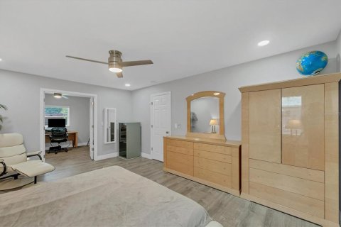 Villa ou maison à vendre à Sarasota, Floride: 4 chambres, 193.33 m2 № 1898621 - photo 17