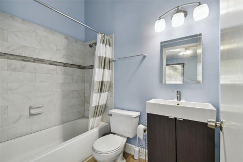 Adosado en venta en Tampa, Florida, 2 dormitorios, 110 m2 № 1853334 - foto 27