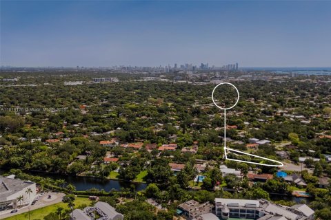 Terrain à vendre à Biscayne Park, Floride № 2012751 - photo 8