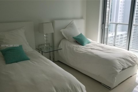 Condo in Miami, Florida, 2 bedrooms  № 2052985 - photo 11