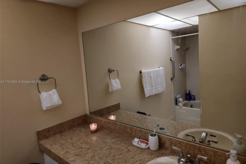 Copropriété à vendre à Margate, Floride: 2 chambres, 94.67 m2 № 1865371 - photo 22