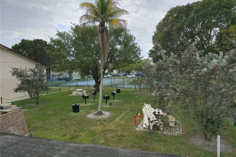 Copropriété à vendre à Margate, Floride: 2 chambres, 94.67 m2 № 1865371 - photo 8