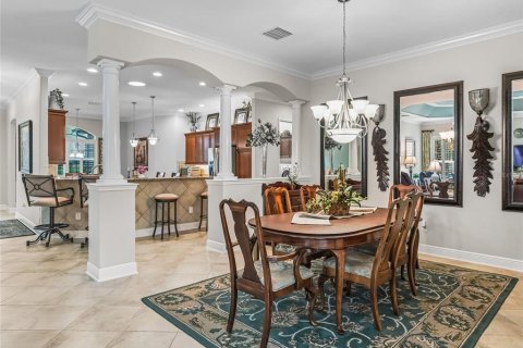 House in The Villages, Florida 3 bedrooms, 249.26 sq.m. № 1815915 - photo 7