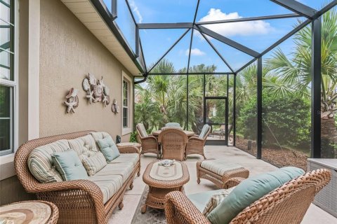 House in The Villages, Florida 3 bedrooms, 249.26 sq.m. № 1815915 - photo 10