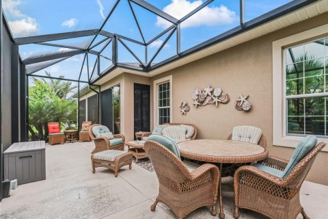 House in The Villages, Florida 3 bedrooms, 249.26 sq.m. № 1815915 - photo 11