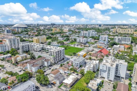 Купить виллу или дом в Майами, Флорида 3 спальни, 145.67м2, № 2050919 - фото 15