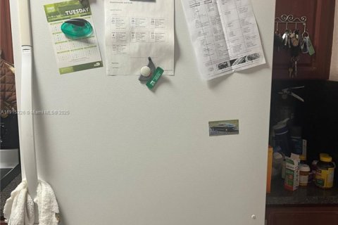 Casa en venta en Miami Gardens, Florida, 3 dormitorios, 106.84 m2 № 1970738 - foto 16