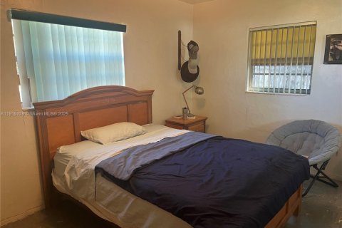 Casa en venta en Miami Gardens, Florida, 3 dormitorios, 106.84 m2 № 1970738 - foto 8