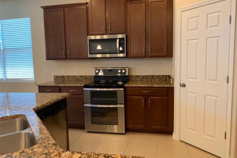 House in Kissimmee, Florida 4 bedrooms, 235.04 sq.m. № 2231916 - photo 8