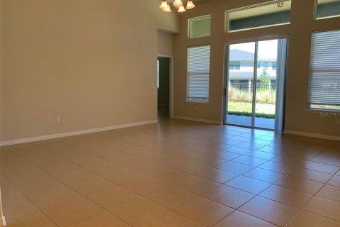 House in Kissimmee, Florida 4 bedrooms, 235.04 sq.m. № 2231916 - photo 9