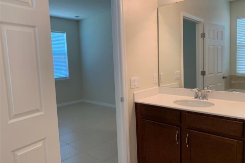 House in Kissimmee, Florida 4 bedrooms, 235.04 sq.m. № 2231916 - photo 25