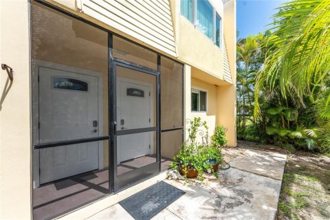 Copropriété à vendre à Punta Gorda, Floride: 2 chambres, 92.81 m2 № 1894054 - photo 2