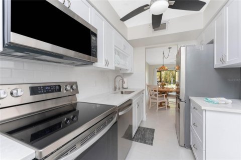 Condo in Punta Gorda, Florida, 2 bedrooms  № 1894054 - photo 18