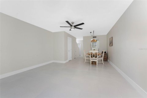 Condominio en venta en Punta Gorda, Florida, 2 dormitorios, 92.81 m2 № 1894054 - foto 10