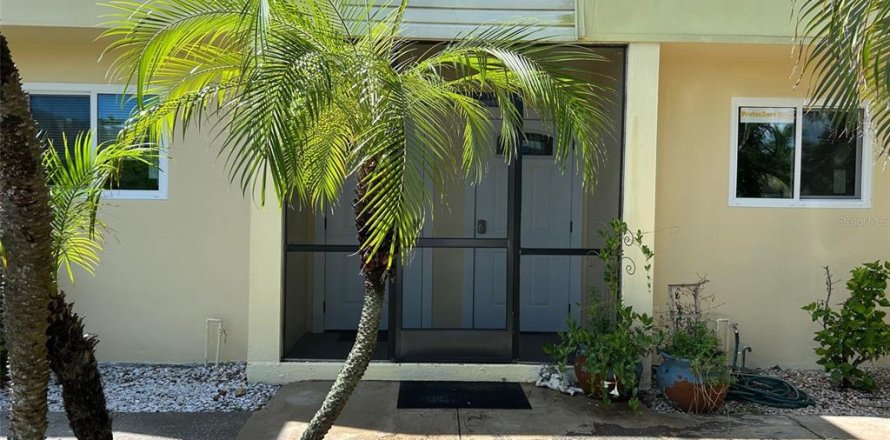 Condo in Punta Gorda, Florida, 2 bedrooms  № 1894054