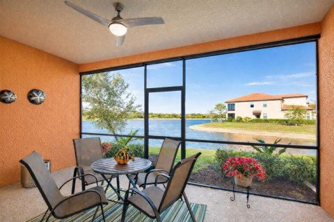 Condo in Venice, Florida, 2 bedrooms  № 2092932 - photo 2