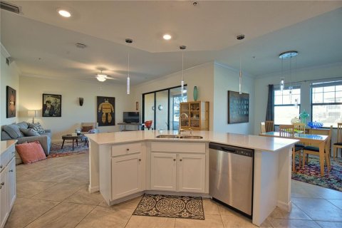 Condo in Venice, Florida, 2 bedrooms  № 2092932 - photo 9