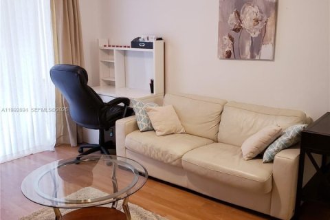 Copropriété à louer à Sunny Isles Beach, Floride: 1 chambre, 62.52 m2 № 2056734 - photo 2