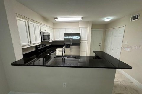 Copropriété à louer à Orlando, Floride: 2 chambres, 94.76 m2 № 1900633 - photo 3