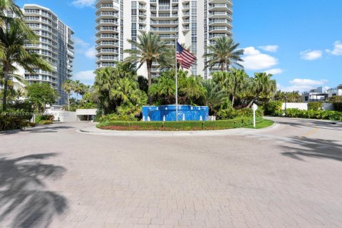 Condominio en venta en Hollywood, Florida, 2 dormitorios, 167.22 m2 № 1927171 - foto 29