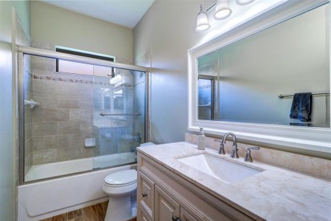 House in Palm Harbor, Florida 3 bedrooms, 160.35 sq.m. № 1821414 - photo 29