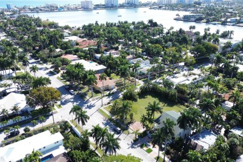 Купить земельный участок в Холливуд, Флорида № 2026774 - фото 22