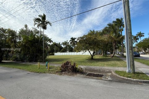 Купить земельный участок в Холливуд, Флорида № 2026774 - фото 28
