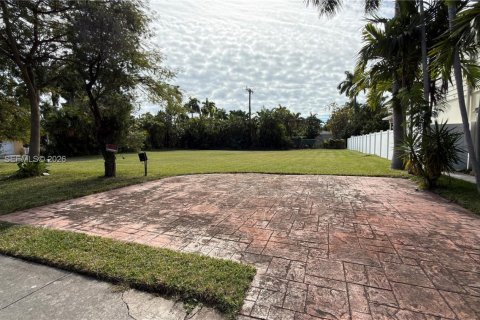 Купить земельный участок в Холливуд, Флорида № 2026774 - фото 25