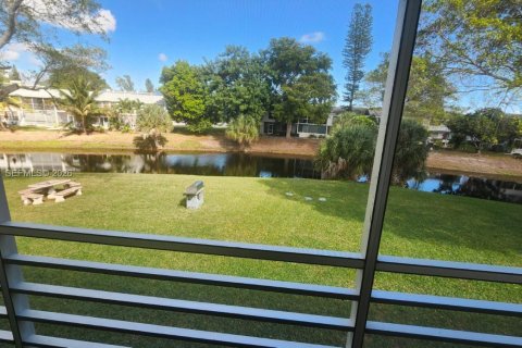 Condominio en venta en Deerfield Beach, Florida, 1 dormitorio, 65.03 m2 № 2006455 - foto 18