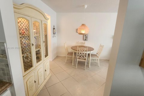 Condominio en venta en Deerfield Beach, Florida, 1 dormitorio, 65.03 m2 № 2006455 - foto 9