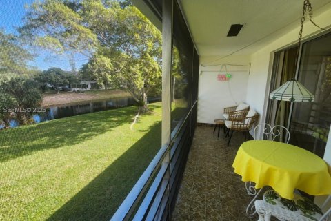Condominio en venta en Deerfield Beach, Florida, 1 dormitorio, 65.03 m2 № 2006455 - foto 16